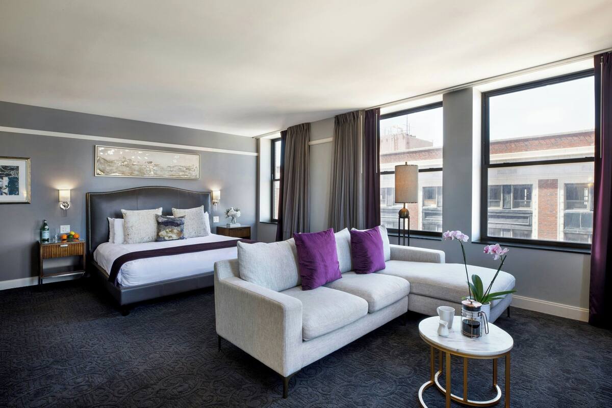 in-room safe, desk, laptop workspace, iron/ironing board