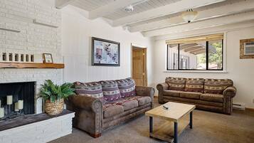 Family Apartment, 1 Bedroom, Kitchen | Living area