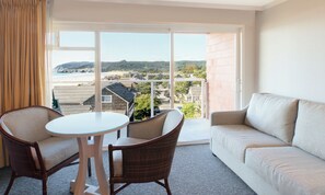 Lighthouse View 1 Bdrm Non Pet with 2 Queen Beds | View from room