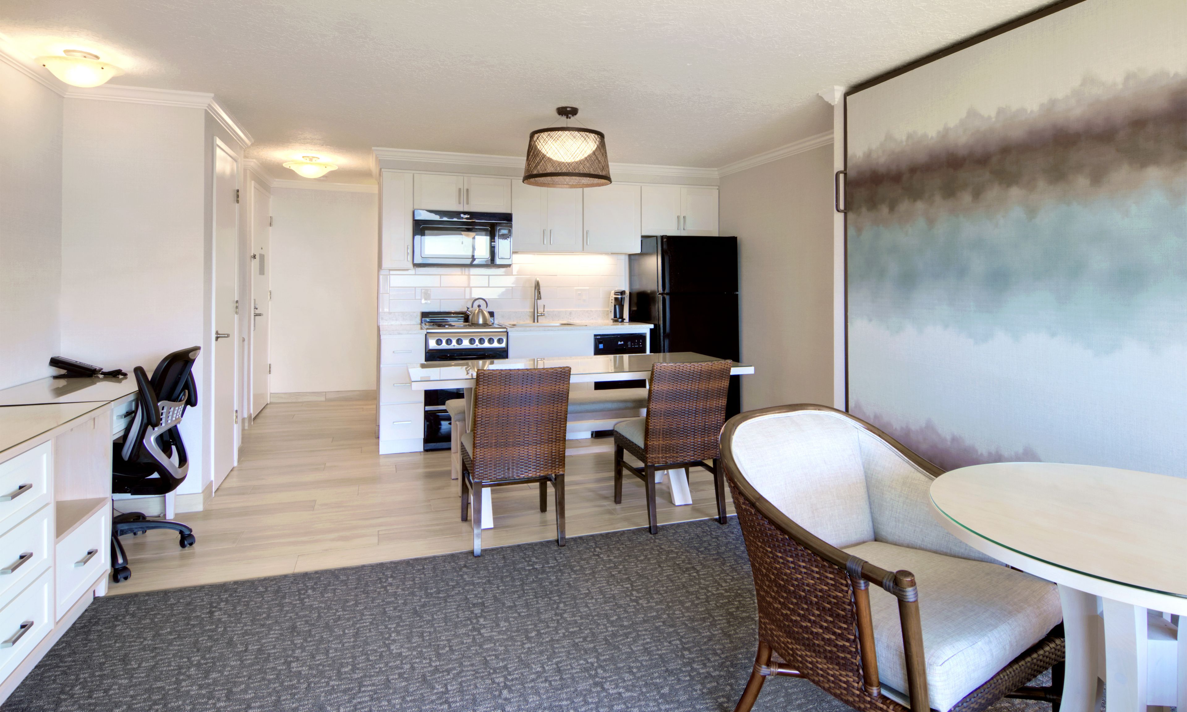 oceanfront 1 bdrm w/kitchen non pet with king/queen sico bed | private kitchen | fridge, microwave, coffee/tea maker