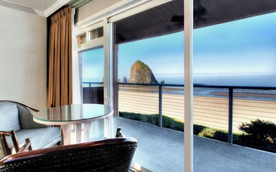 Hallmark Resort - Cannon Beach