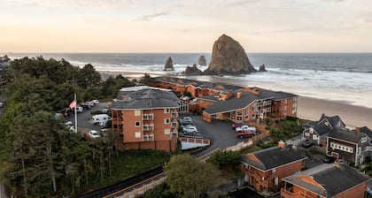 Hallmark Resort - Cannon Beach