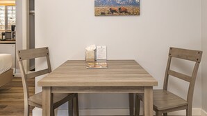 Kamar Deluks, 2 Tempat Tidur Queen | Area keluarga