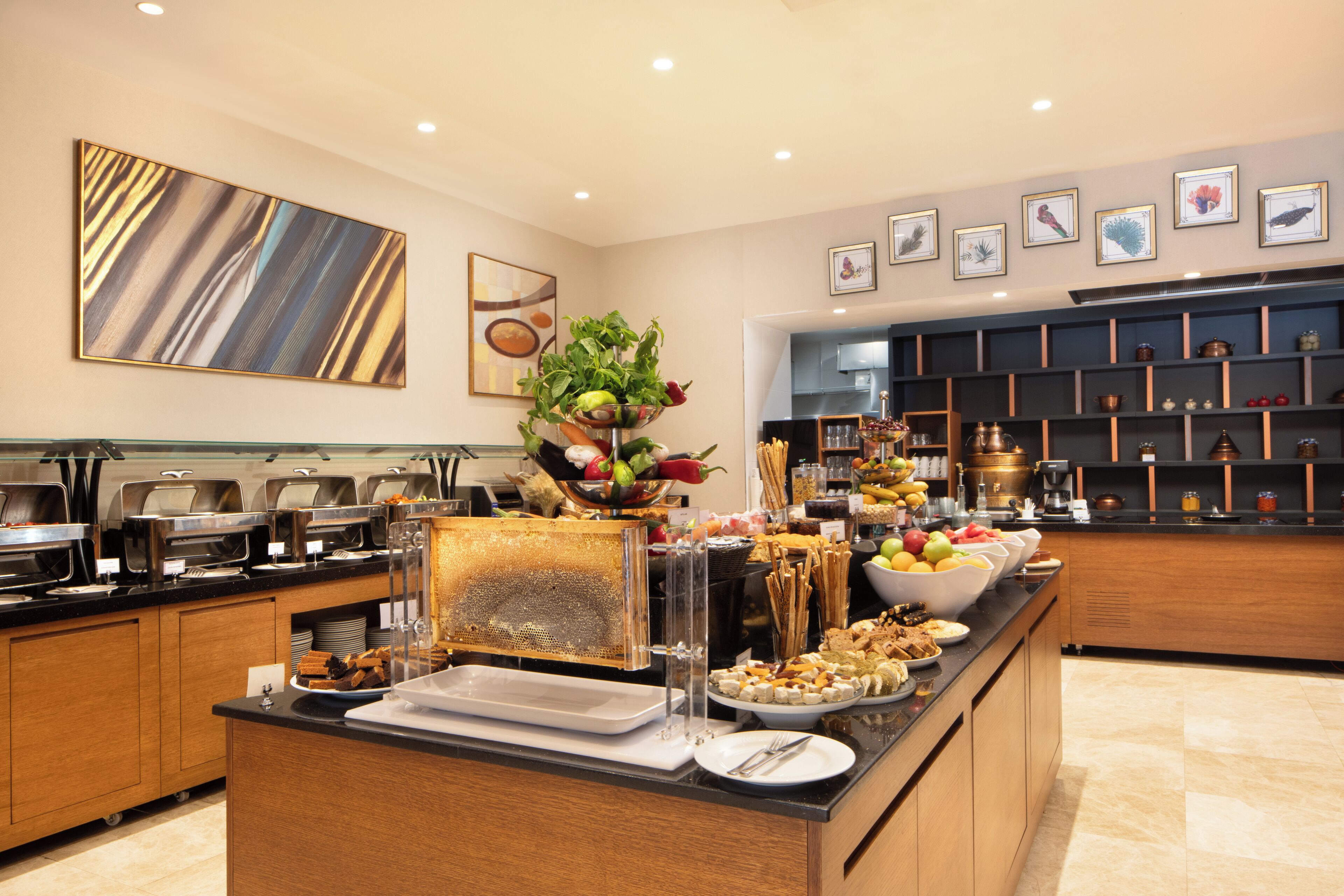 Daily buffet breakfast for a fee