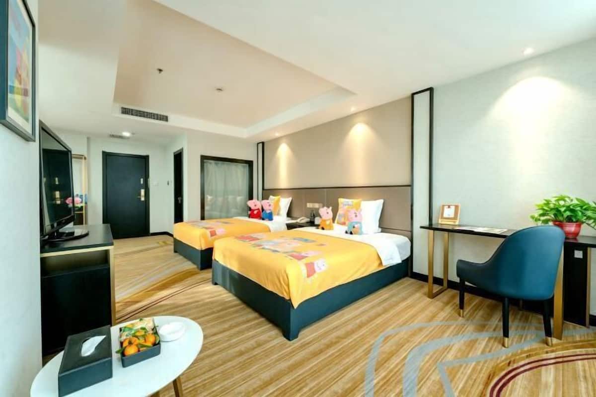 Minibar, odada kasa, ütü/ütü masası, İnternet