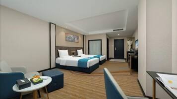 Minibar, in-room safe, iron/ironing board, Internet