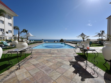 Indoor pool, outdoor pool