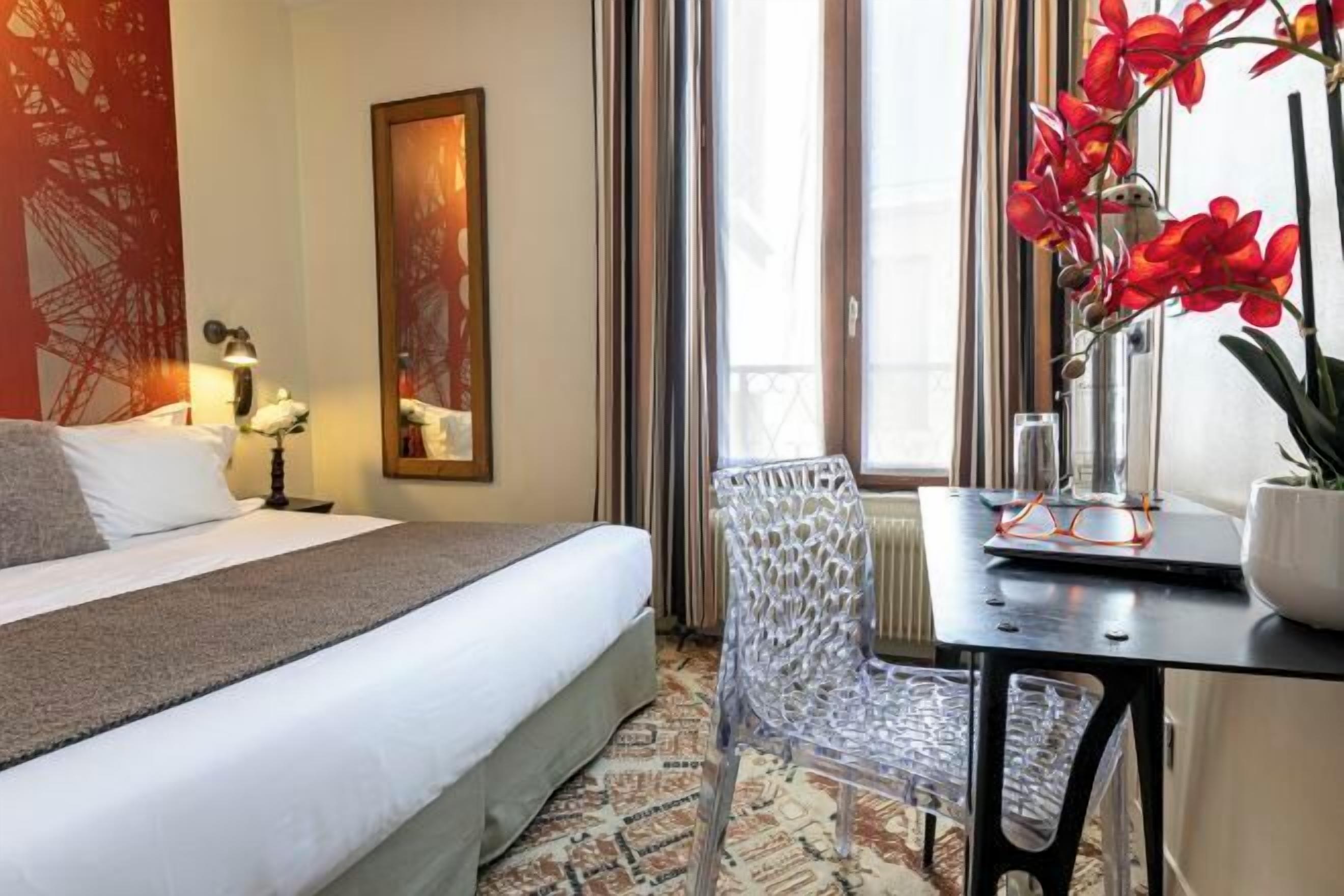 Premium bedding, in-room safe, desk, soundproofing