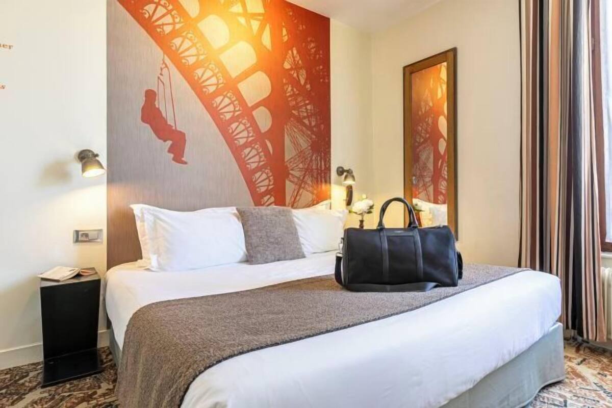 Literie de qualité supérieure, coffres-forts dans les chambres, bureau