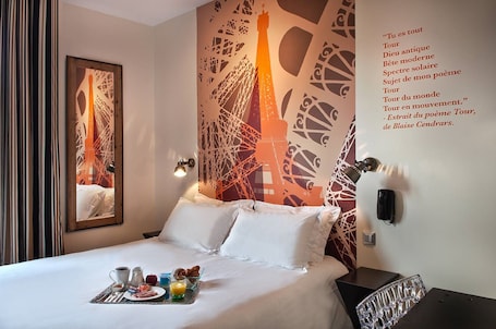 高档床上用品、客房内保险箱、办公桌、隔音