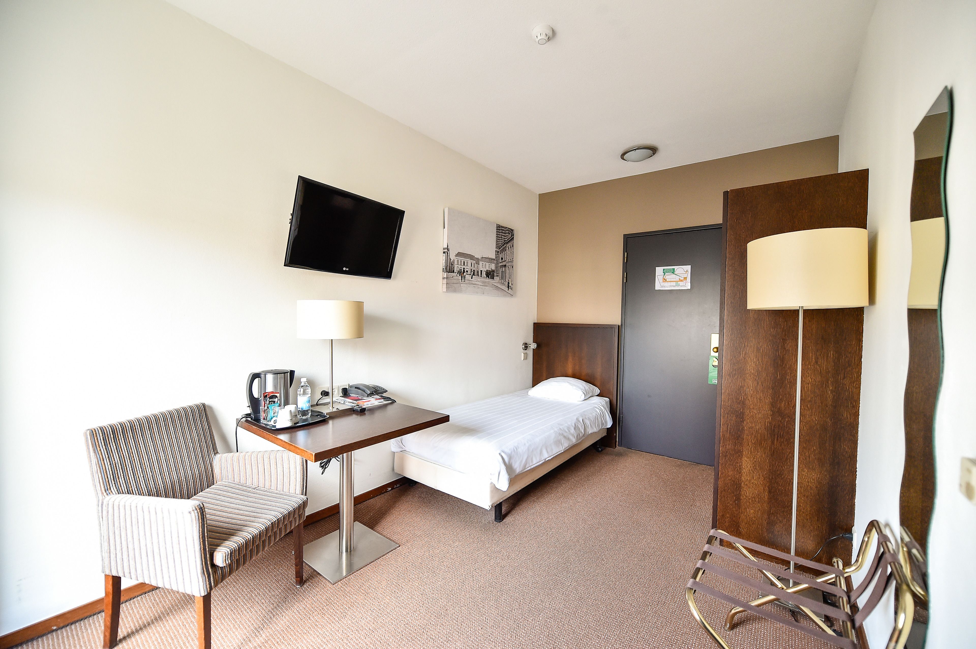 single room | in-room safe, desk, blackout curtains, free cots/infant beds