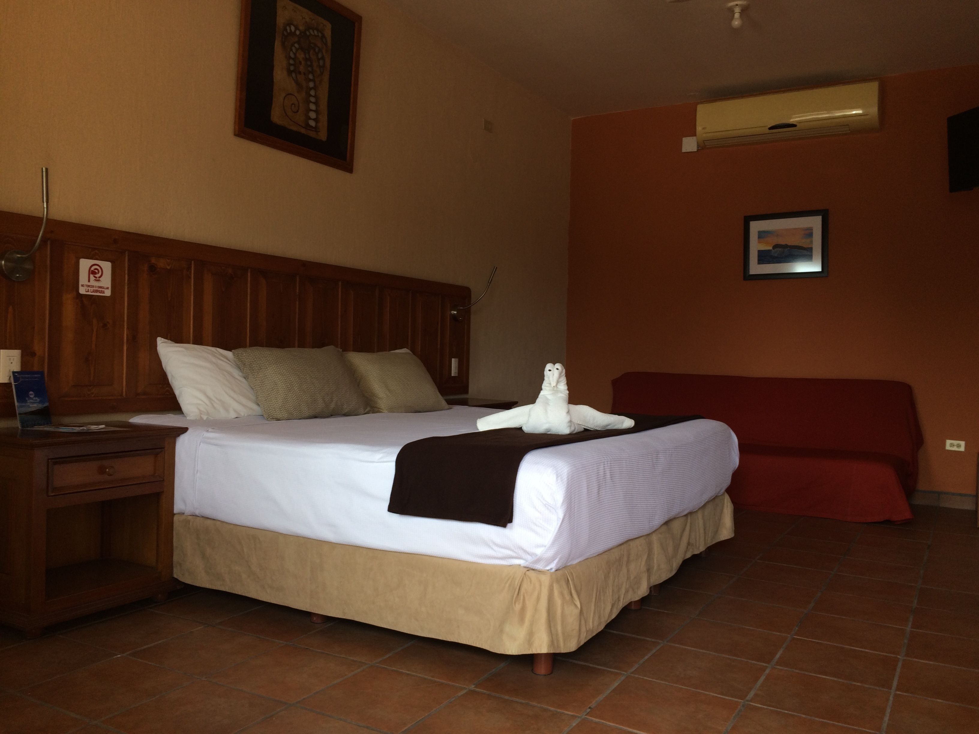 standard room | desk, blackout curtains, iron/ironing board, free wifi