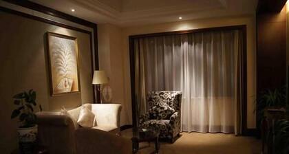 Anyang Huaqiang Hotel