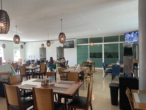 Restaurant - Hotel  Maioris La Paz (La Paz)