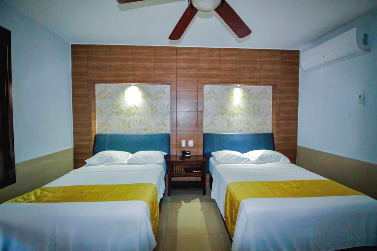 standard double room | 1 bedroom, pillow-top beds, in-room safe, desk