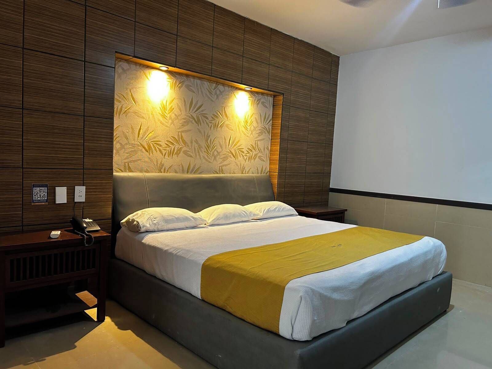Standard Room | Pillow-top beds, in-room safe, desk, free WiFi