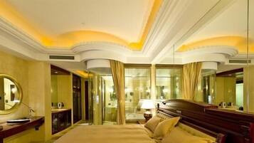 Desk, free wired internet