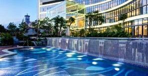 2 outdoor pools, open 8:00 AM to 11:00 PM, pool umbrellas, sun loungers - Four Points by Sheraton Hainan, Sanya (Sanya)