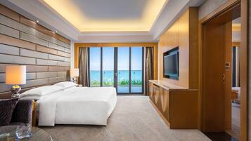 Family Suite, 2 Bedrooms, Ocean View (Balcony) | View from room