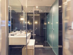 Gratis toiletartikler, hårtørrer, håndklæder