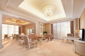 Minibar, in-room safe, alarm clocks