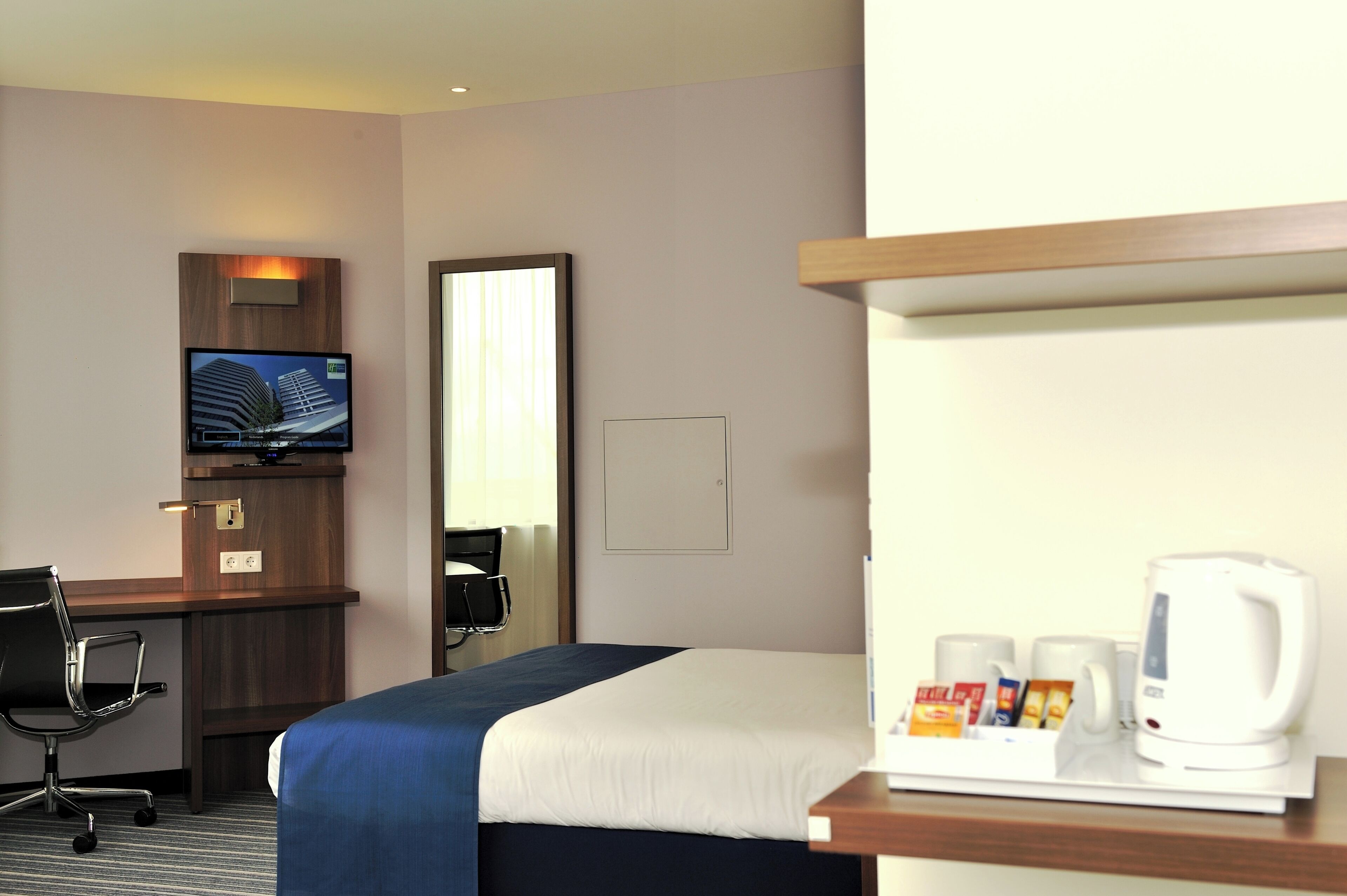 Standard Room, 1 Double Bed (Free Breakfast)