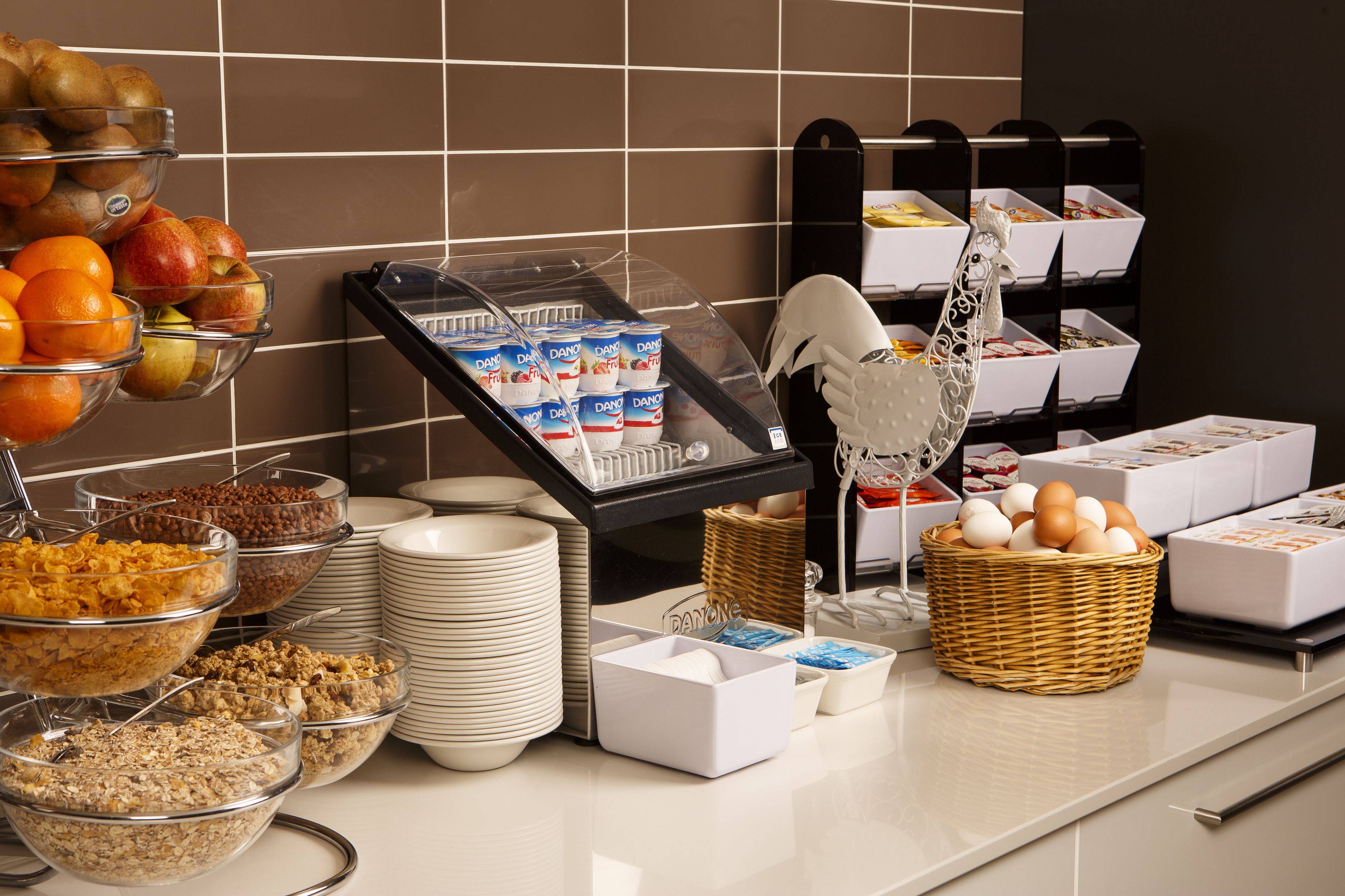 free daily continental breakfast