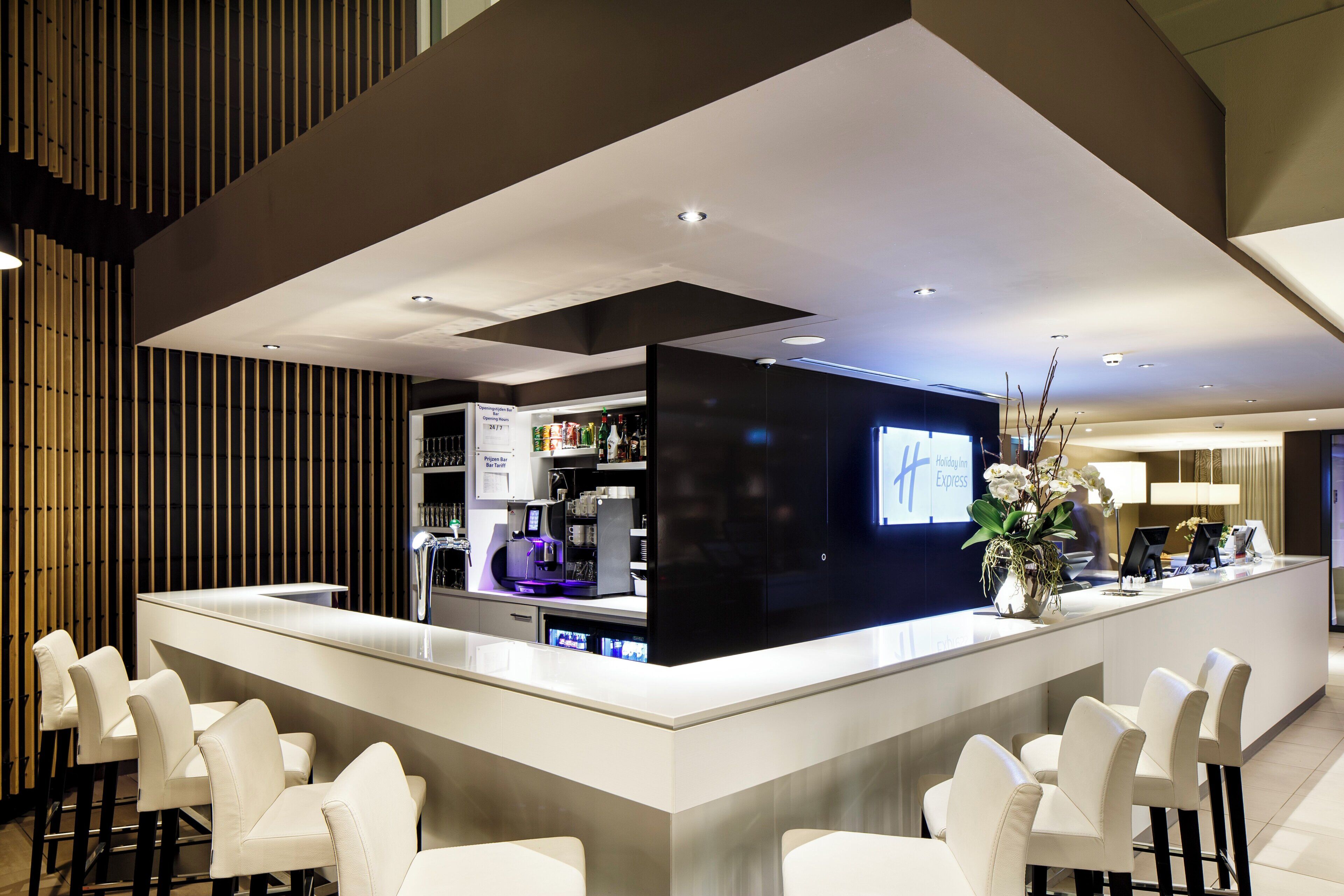 Bar (en el alojamiento)