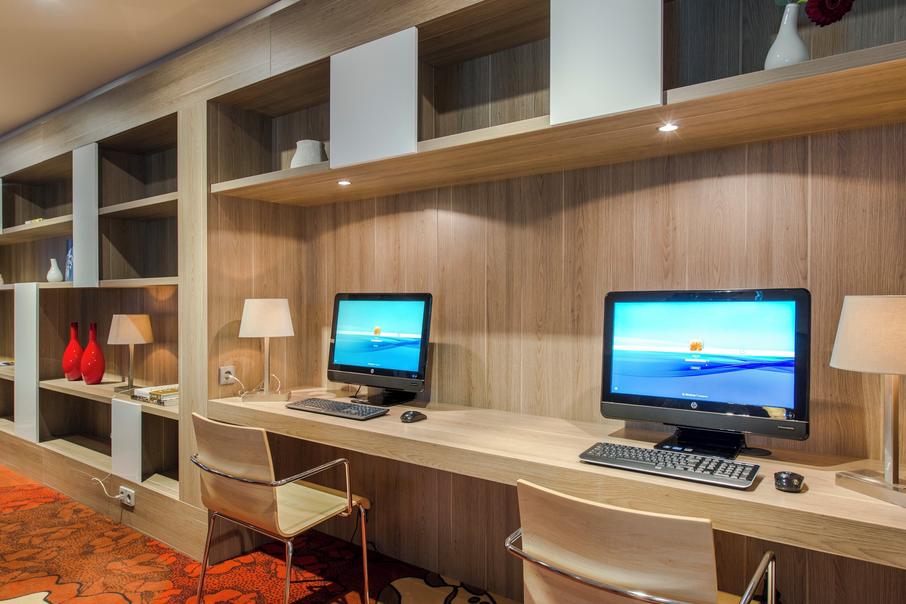 Photo - Holiday Inn Express The Hague - Parliament by IHG