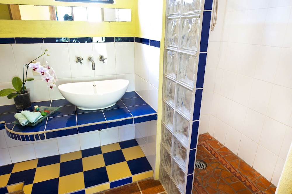 Villa Mozart y Macondo by null