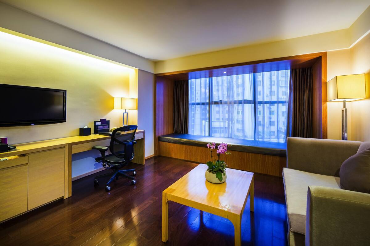 1 Schlafzimmer, Minibar, Zimmersafe, Schreibtisch