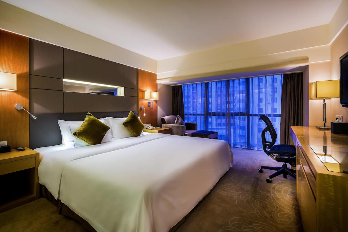 Deluxe Suite, 1 King Bed