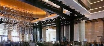 Xinyang Xinhe Zhongzhou Hotel