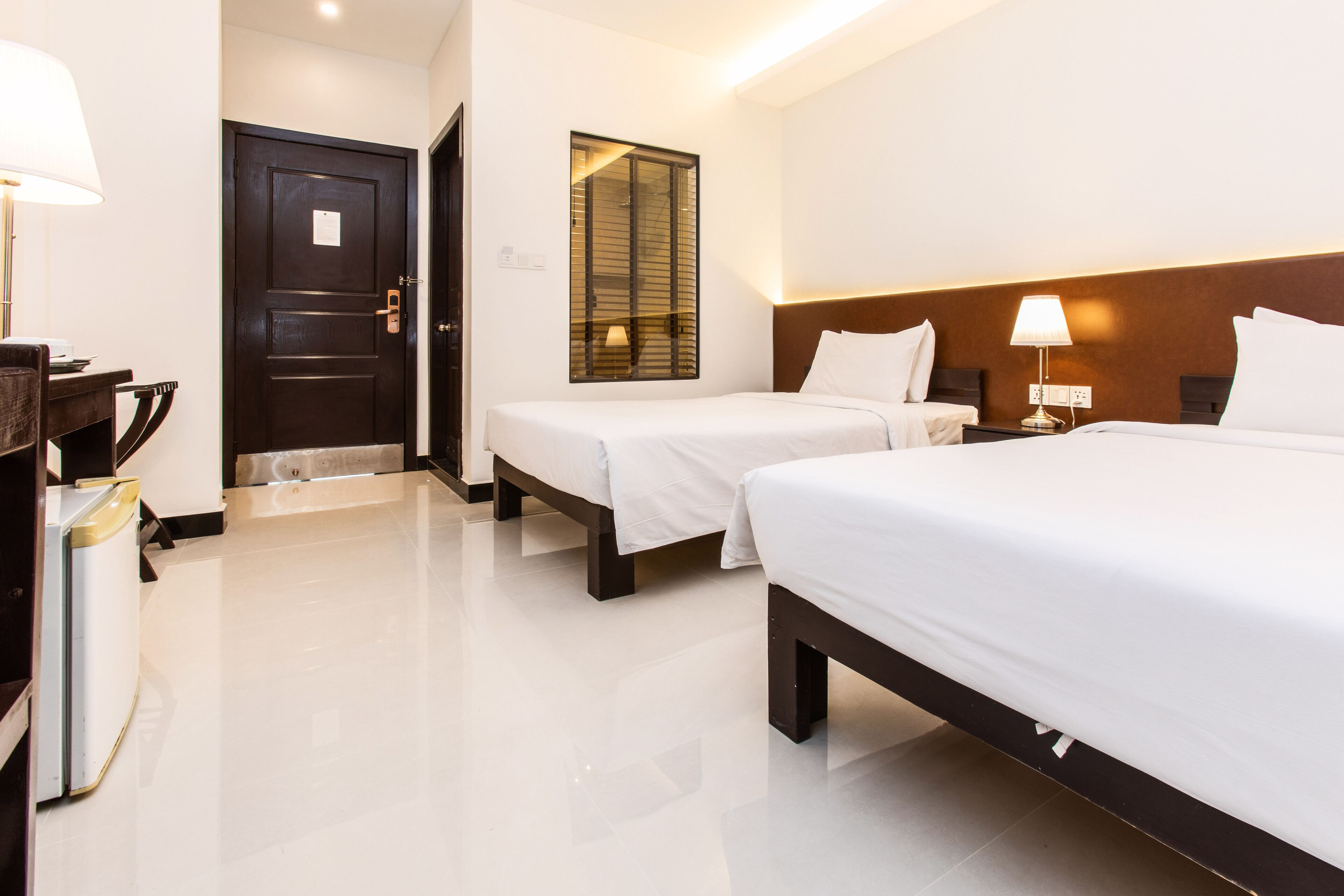 superior twin room | 1 bedroom, premium bedding, minibar, in-room safe