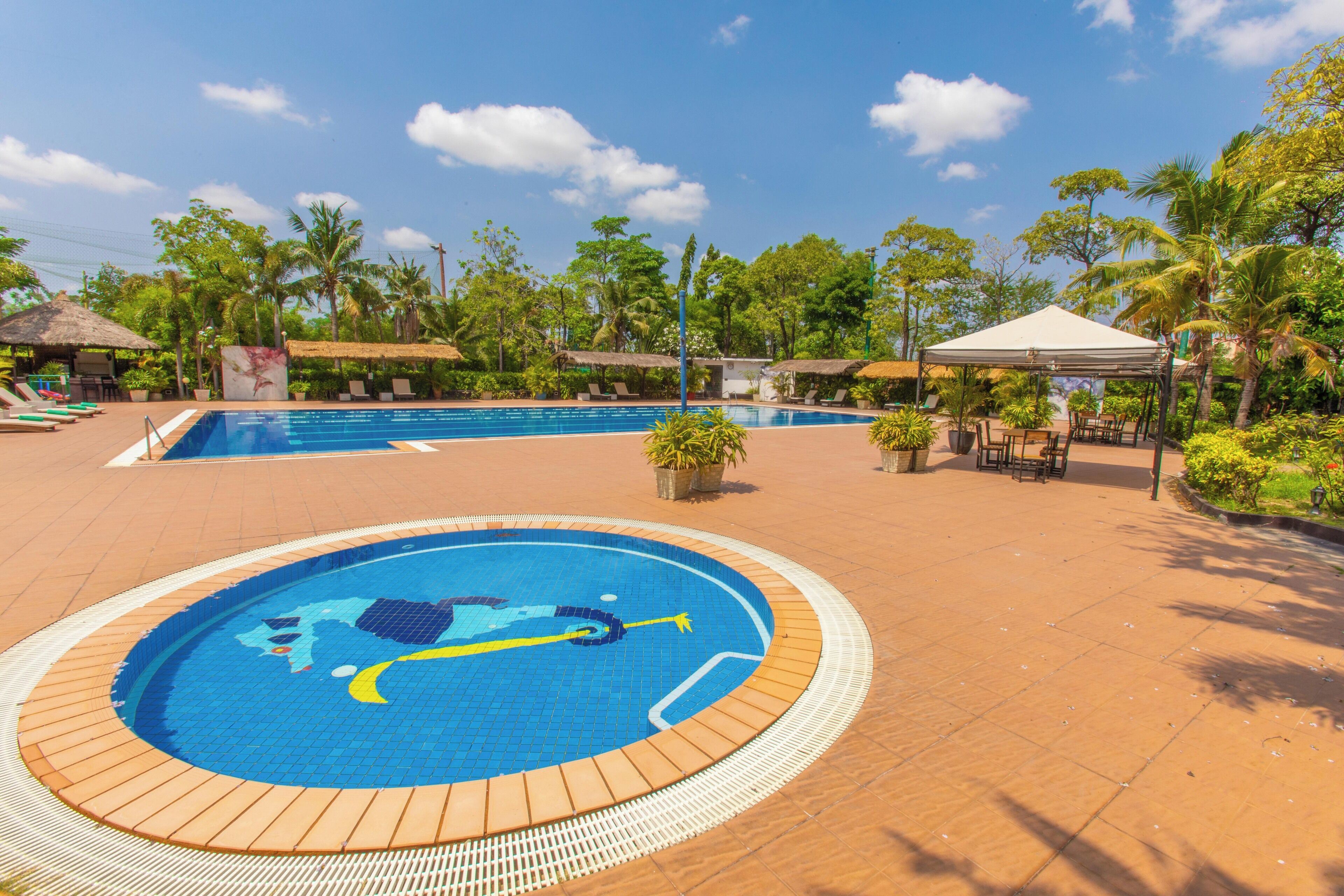 outdoor pool, pool umbrellas