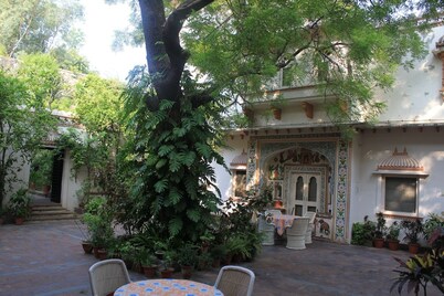Palkiya Haveli - A Heritage Home