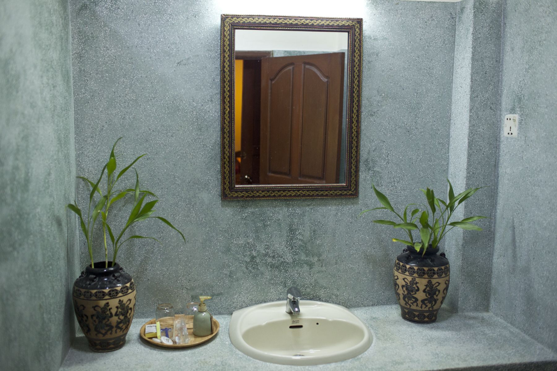 triple superior suite (ac & fan) | bathroom | free toiletries, bathrobes, slippers, towels