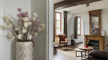 TV LCD 26-inch có truyền hình cáp, TV