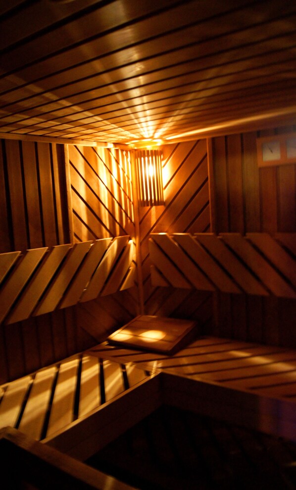 Sauna, body treatments, body scrubs, facials, Ayurvedic treatments
