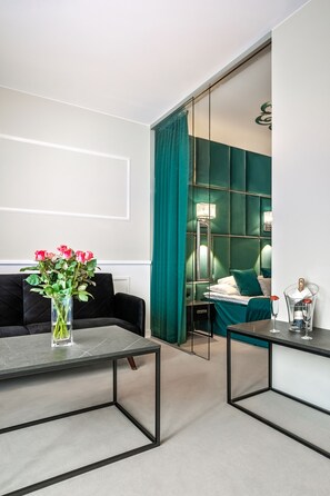 Deluxe Double Room | Minibar, in-room safe, desk, iron/ironing board - Villa Hoff Wellness & SPA Hotel (Rewal)