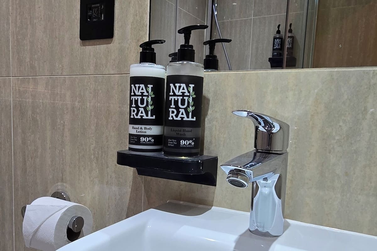 Compact Double | Bathroom | Shower, eco-friendly toiletries, hair dryer, towels