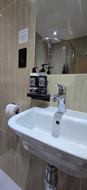 Compact Double | Bathroom | Shower, eco-friendly toiletries, hair dryer, towels