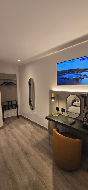 Interior - Chiswick Rooms (London)