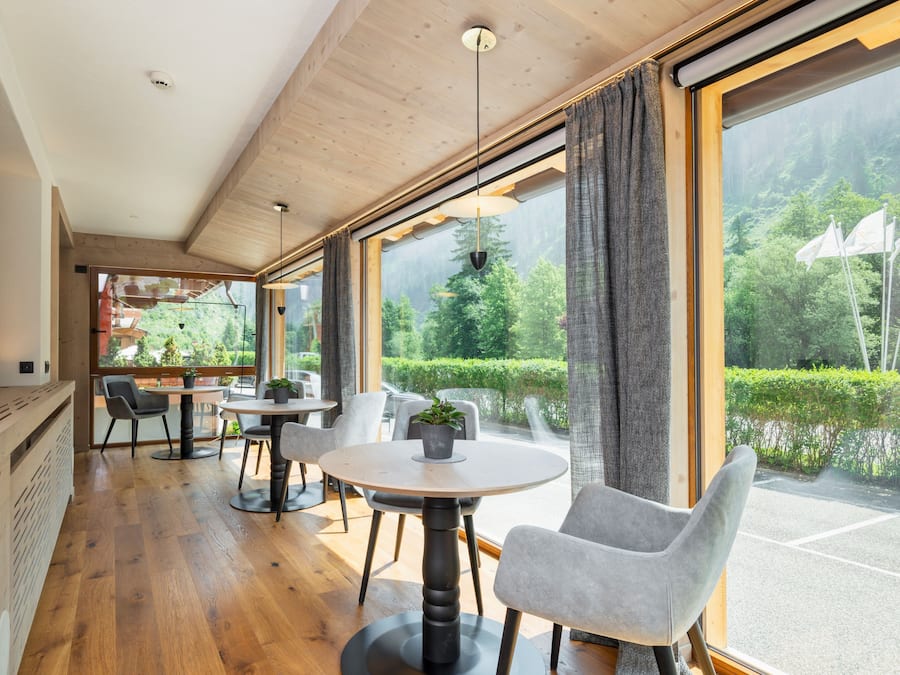 Televisión LCD 32 pulgadas con canales de televisión vía satélite