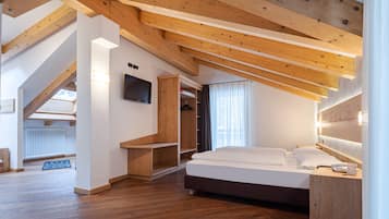 Down duvets, in-room safe, individually decorated