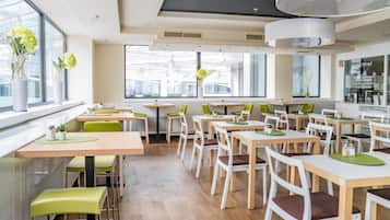 Frokostbuffé hver dag (EUR 18 per person)