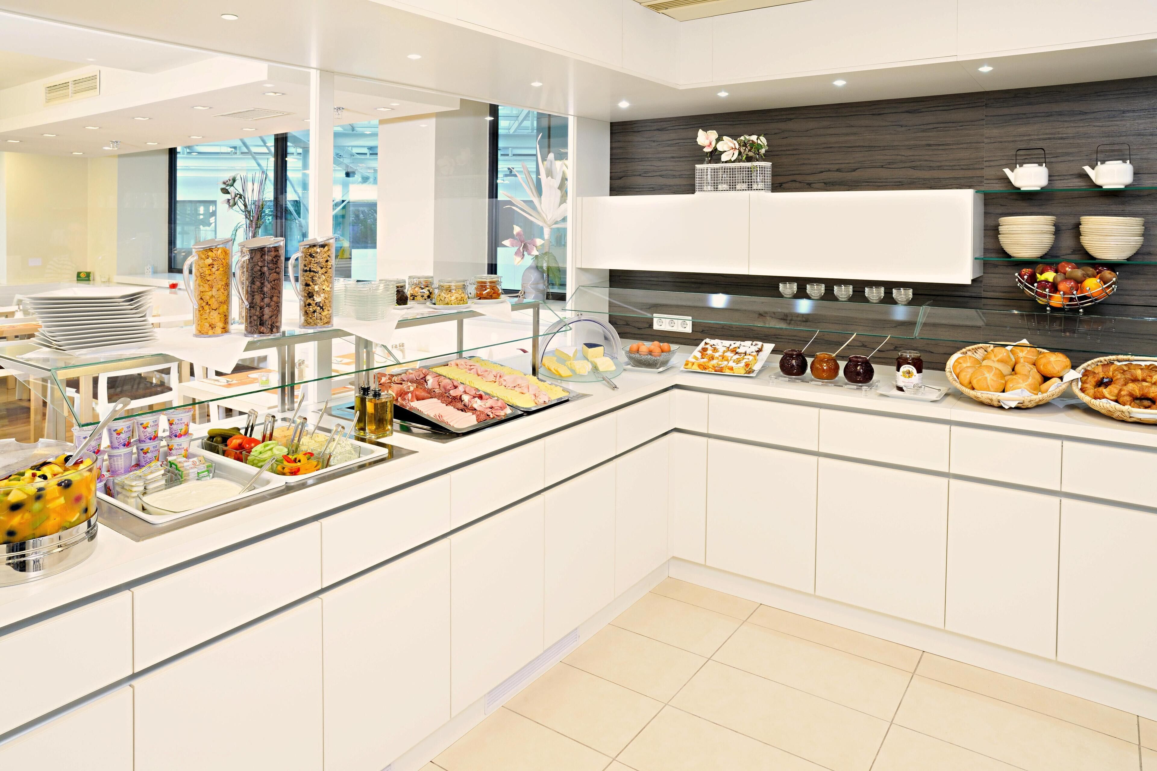 Daily buffet breakfast (EUR 18 per person)