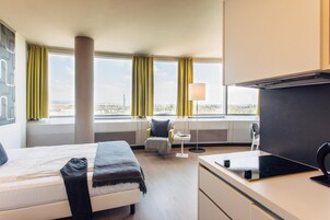 Hypo-allergenic bedding, in-room safe, desk, laptop workspace