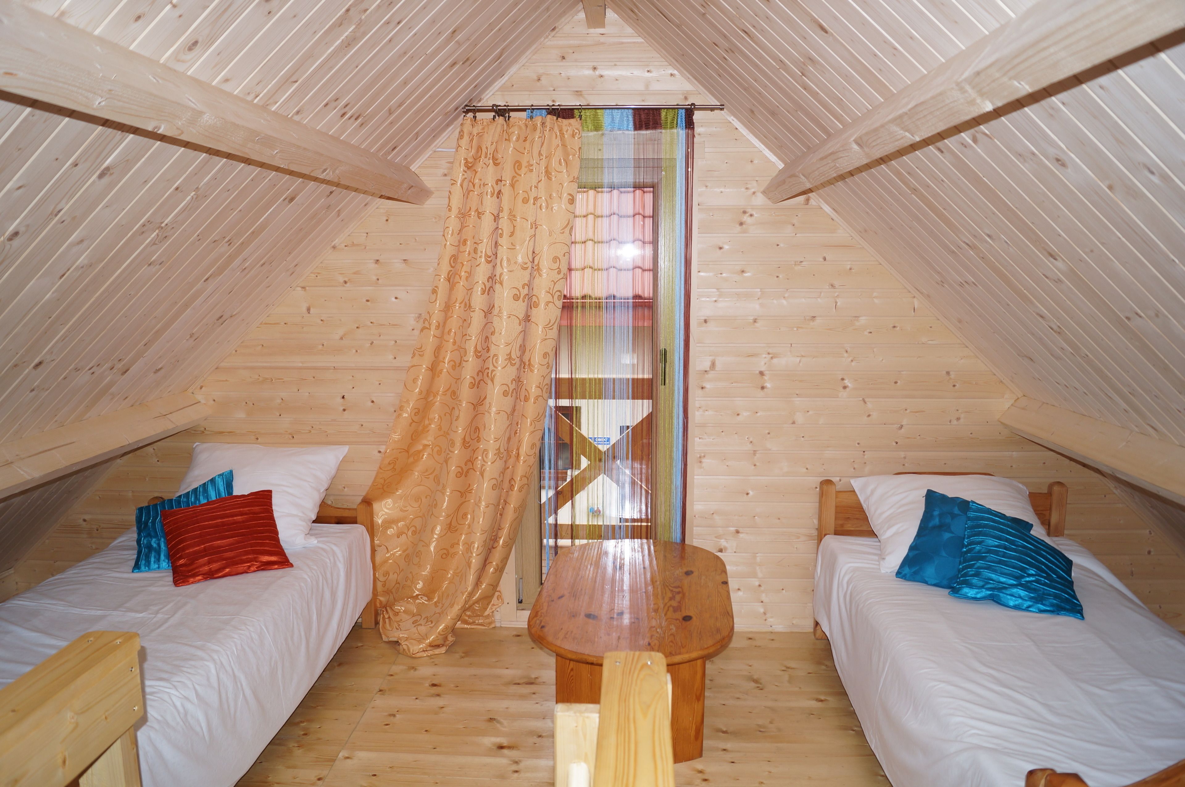 Traditional Cabin, 1 Bedroom | Desk, soundproofing, iron/ironing board, cribs/infant beds