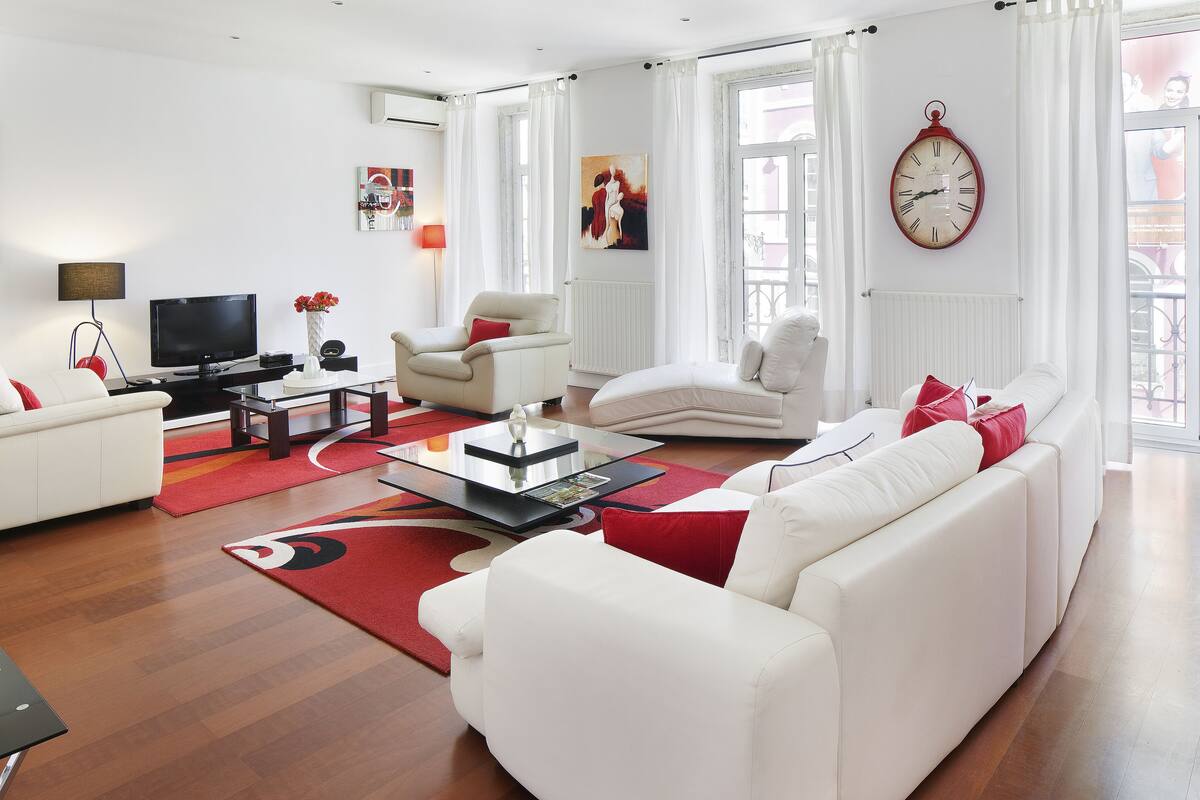 Superior Apartment, 3 Bedrooms | Living room | LED TV, video-game console, DVD player, computer